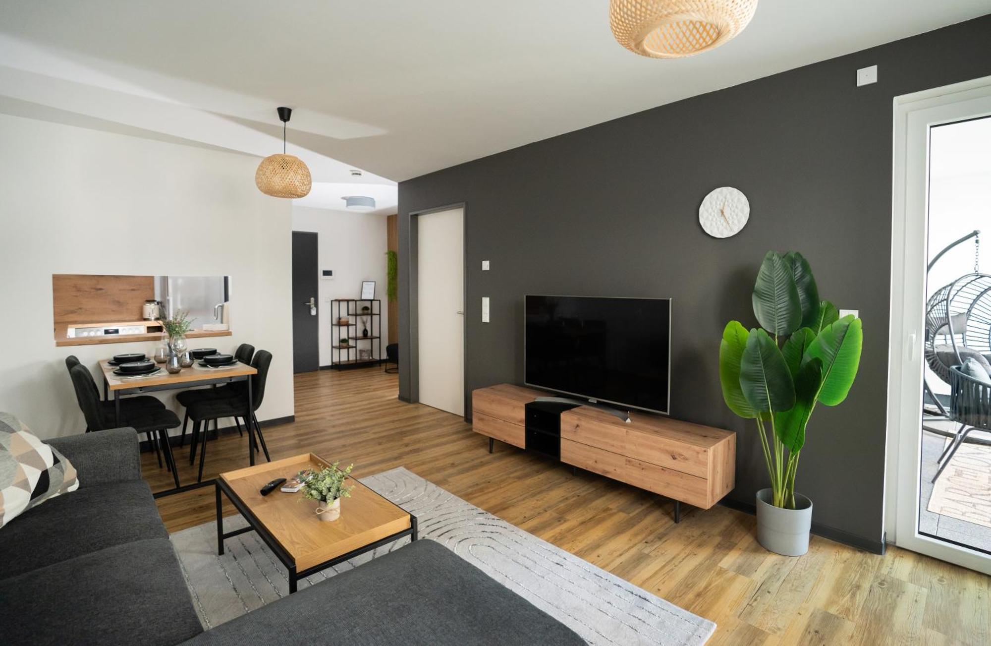 Reitz - Apartment I Zentrale Lage I Stellplatz I 55Qm I 2 Zimmer I Kueche I Bad I Terrasse Bad Hersfeld Εξωτερικό φωτογραφία