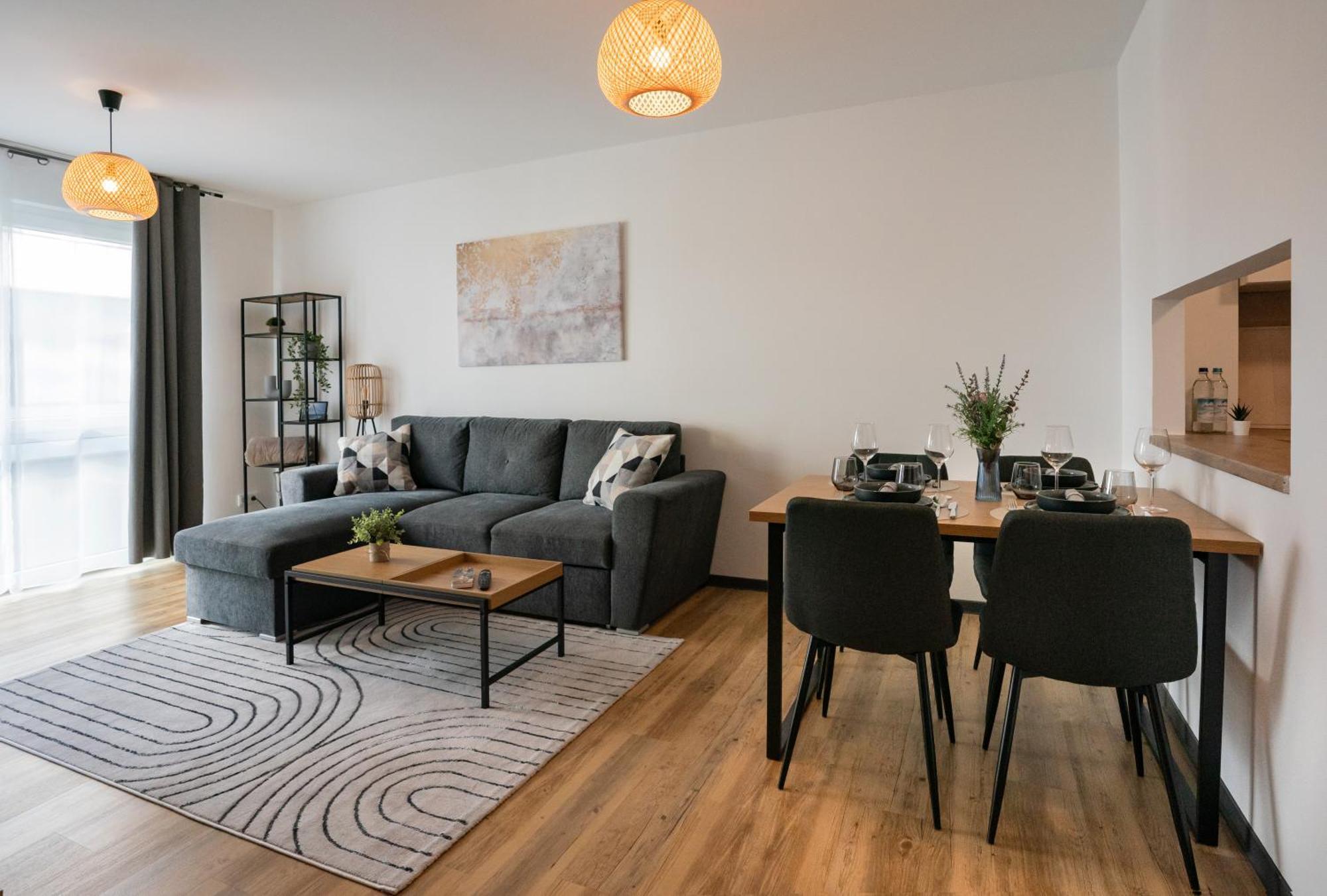 Reitz - Apartment I Zentrale Lage I Stellplatz I 55Qm I 2 Zimmer I Kueche I Bad I Terrasse Bad Hersfeld Εξωτερικό φωτογραφία